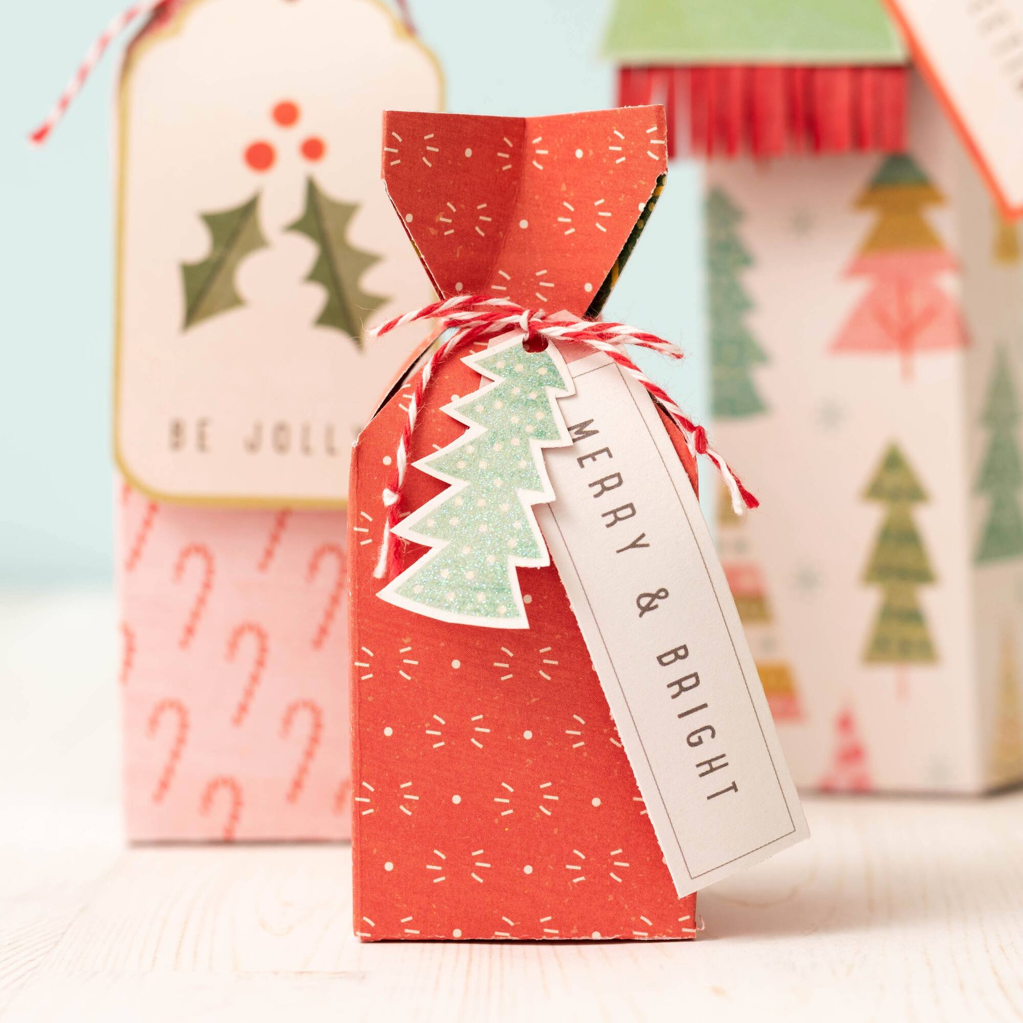 We R Memory Keepers® Punch Board™ Candy Box